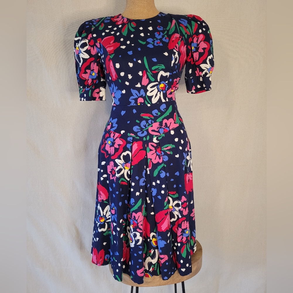 Vintage 80s Inspired Vibrant Floral Print Dress
